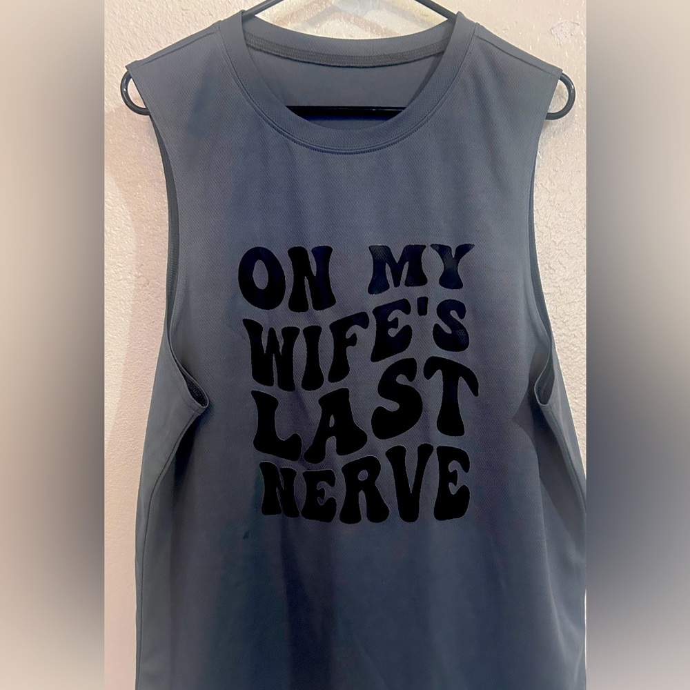Men’s XL Sleeveless Tee